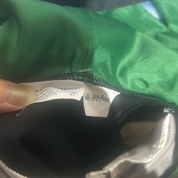 Disney‎ stitch plush catch a wave with Harry Potter green Slytherin outfit cape - Picture 8 of 9